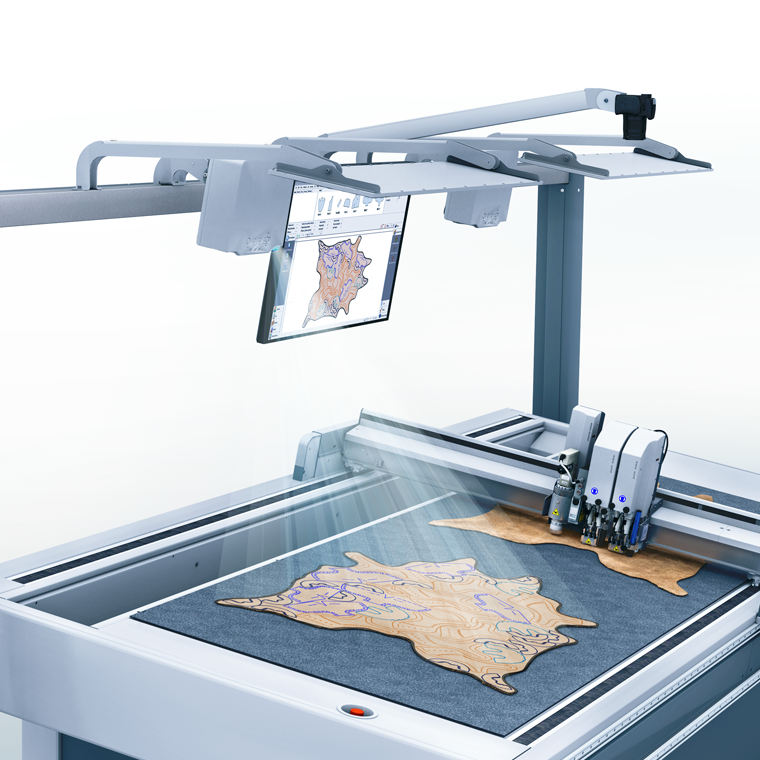 裁断済フリーハンドのII級密洞CR充填 3D printer technique 3D Print the Ultimate Helping Hands for a PCB Workstation